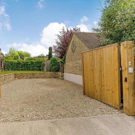 Villa The Clock House Bisley  Exterior foto